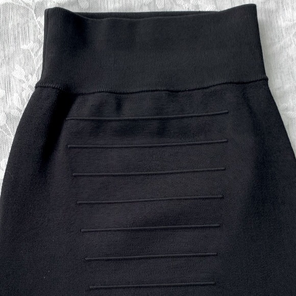 Guess by Marciano size XXS bandage skirt - Picture 4 of 11